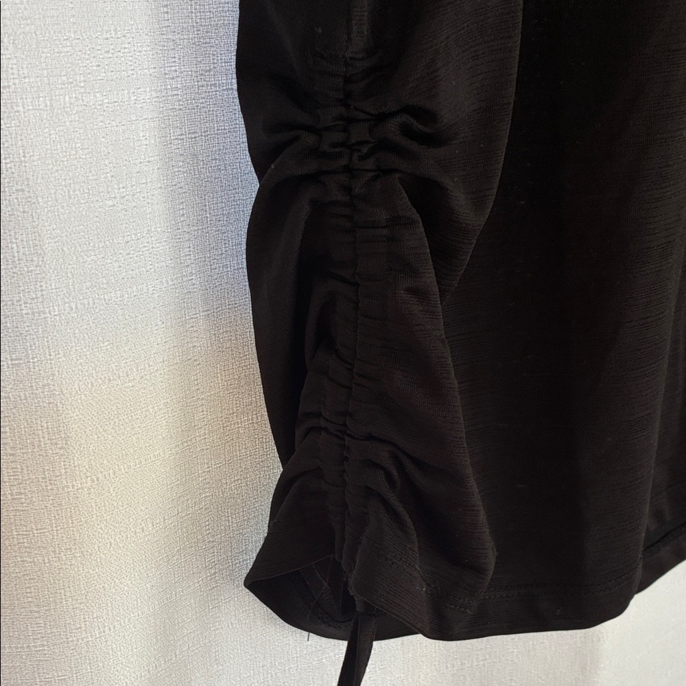 Danskin Now Black Long Sleeve Women's Top Size Large - Picture 2 of 4